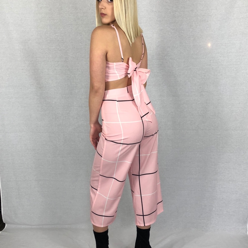 Two piece set - Picture 3 of 5